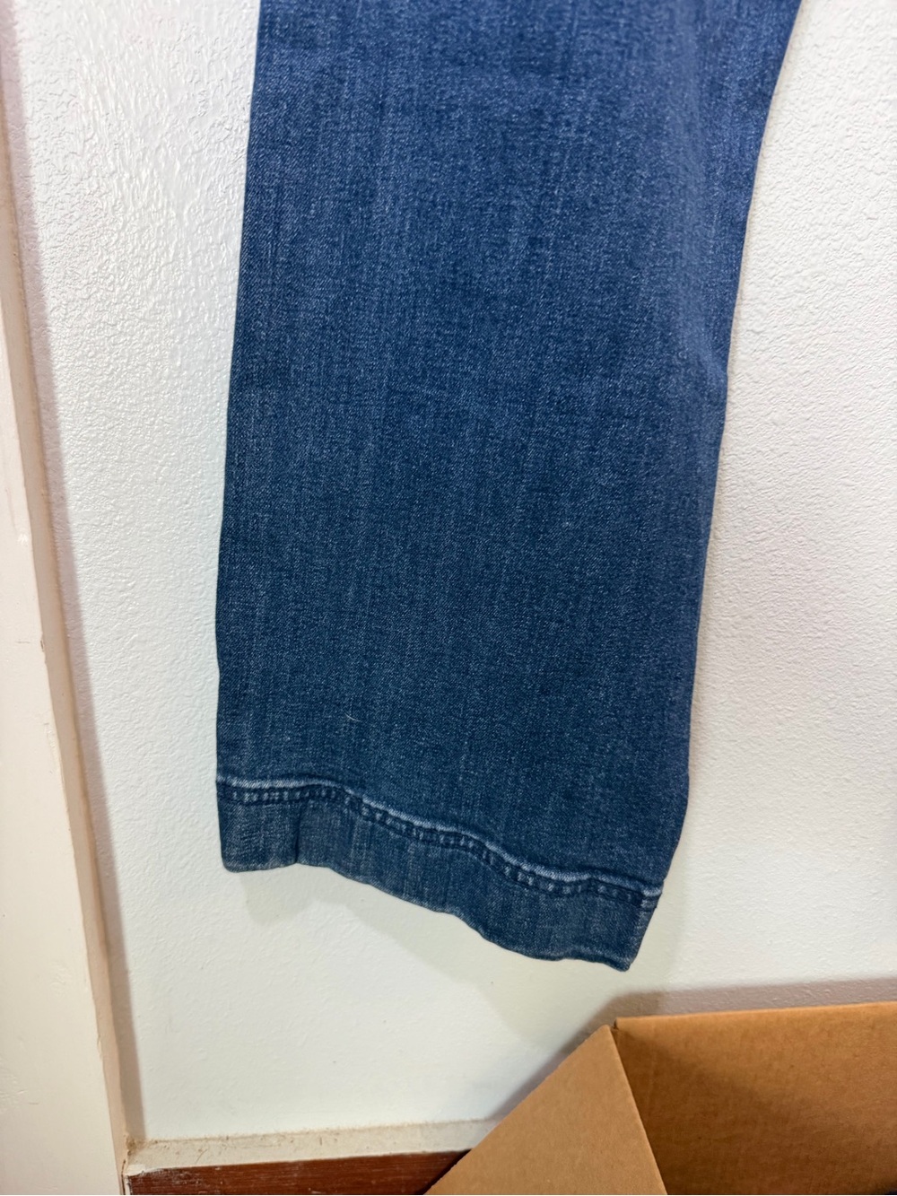 Talbots Blue Wide-Leg Jeans with Front Patch Pockets - Picture 5 of 11